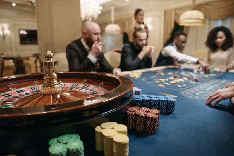 Why Summer Deals and Holiday Casino Promos Are Often the Worst Time to Claim a Bonus